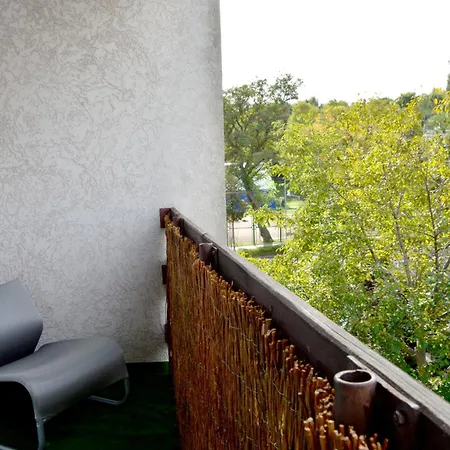 Hotel apartamentowy Tk I *